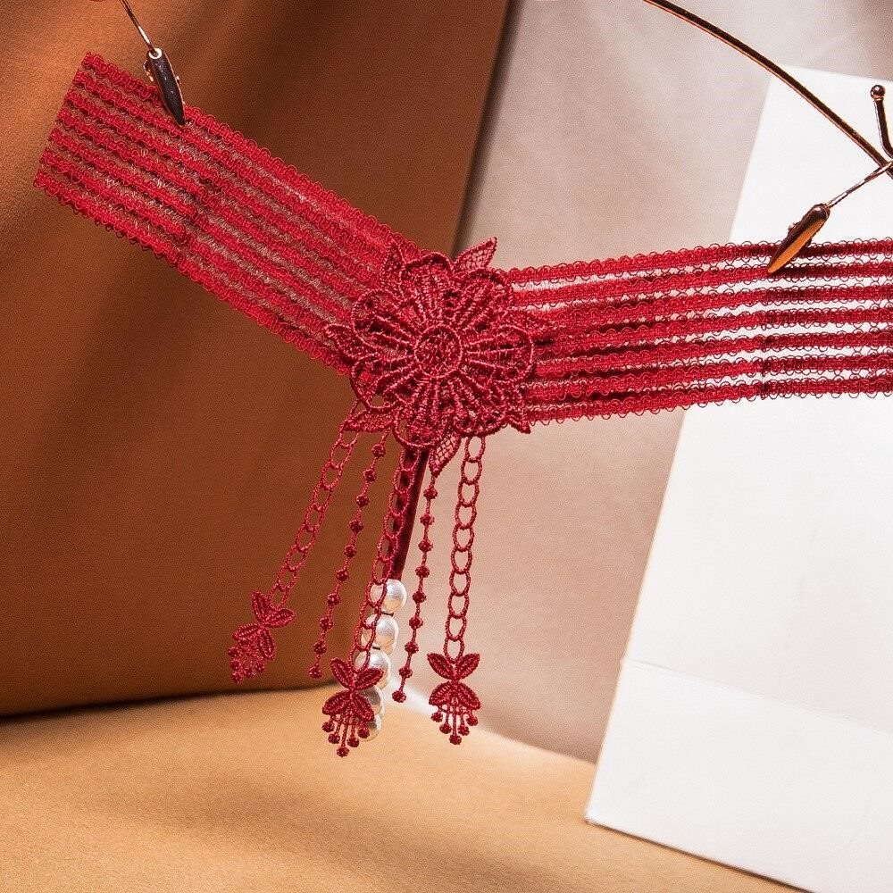 Erkakning sikini korishingiz mumkin bolgan porno Jinslar kiygan qizlarning eshaklari